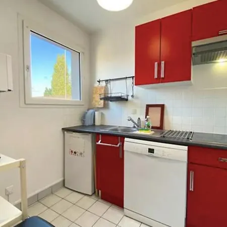 דירה Beautiful For 4 With Balcony נאנט