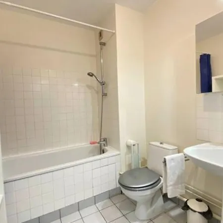 Beautiful For 4 With Balcony Apartamento Nantes